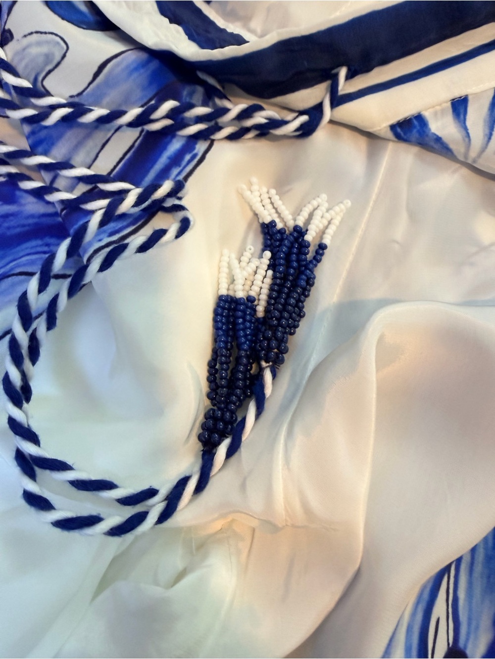 FARM Rio White Wide-Leg Pants with Blue Floral Border - Picture 4 of 13